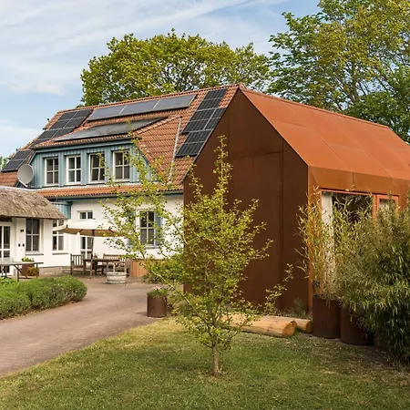 Haus Am Schilf - 5 Apartment Wieck